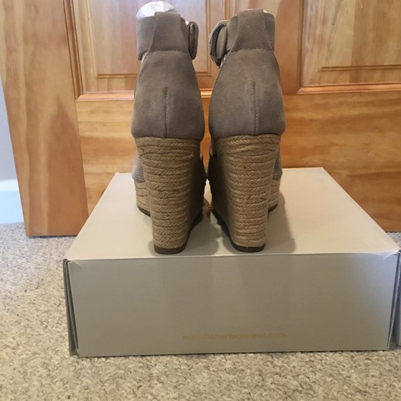 Marc Fisher Ltd Alison Espadrille Wedge Sandal - Picture 6 of 7